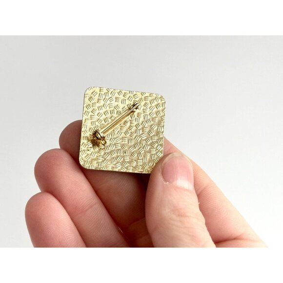 Enameled Pink & Orange Gold Toned Floral Vintage Costume Jewelry Brooch - Picture 6 of 8